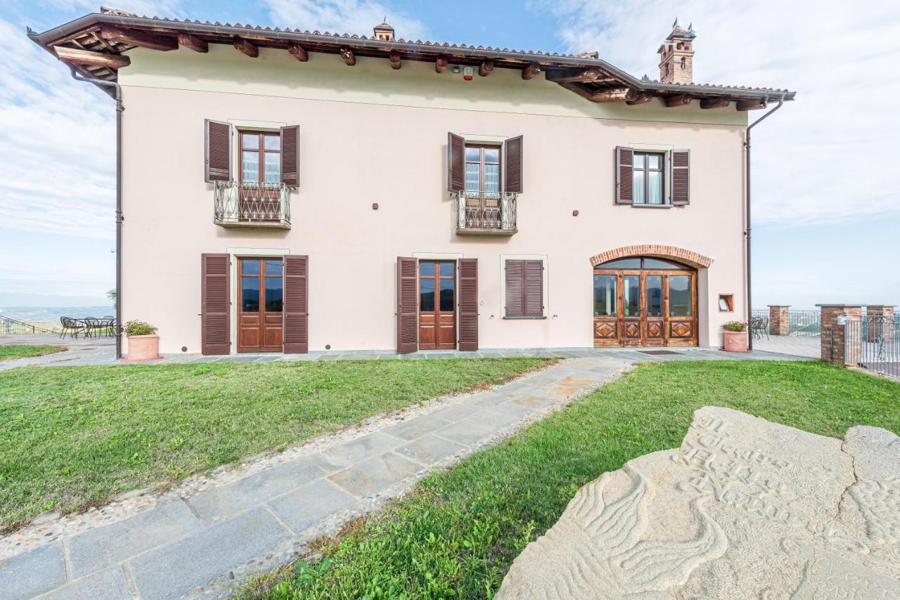 Villa Bricco Paglieri, Entire Villa Alba  Exterior photo