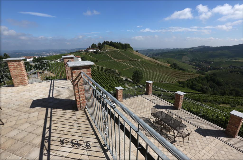Villa Bricco Paglieri, Entire Villa Alba  Exterior photo